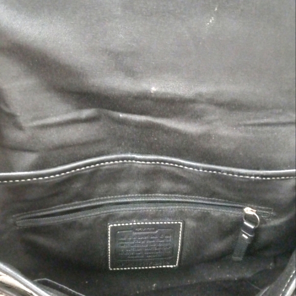 Coach 9 X 13 Crossover Bag A 1067-F13972 - Picture 6 of 6